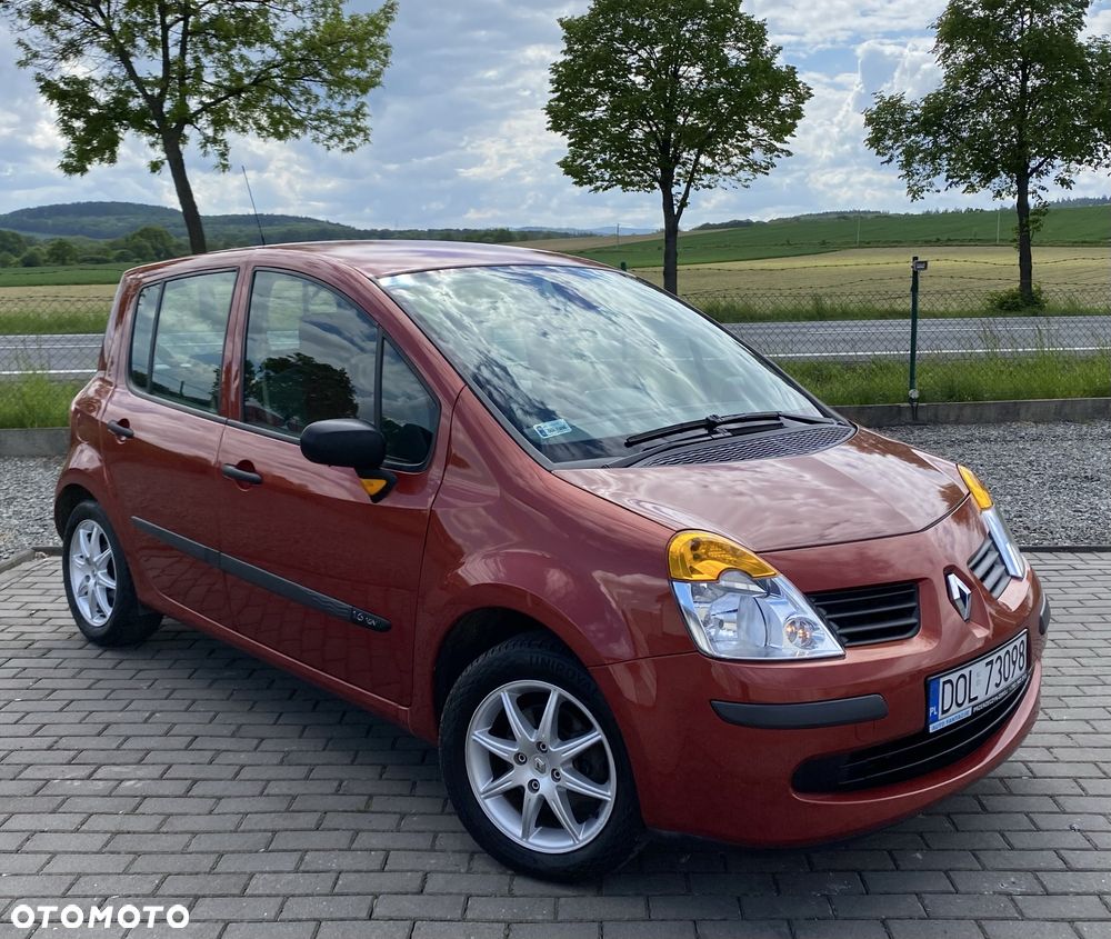 Renault Modus - 1
