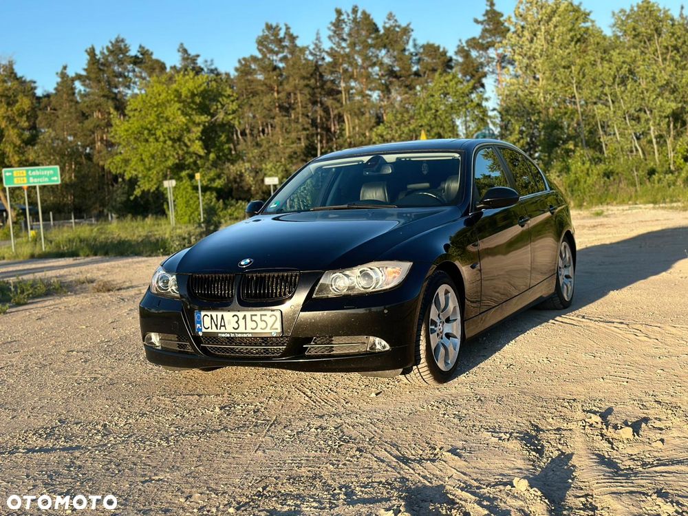 BMW Seria 3 330i - 1