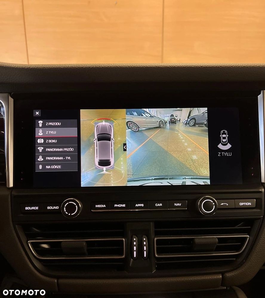 Porsche Macan - 10