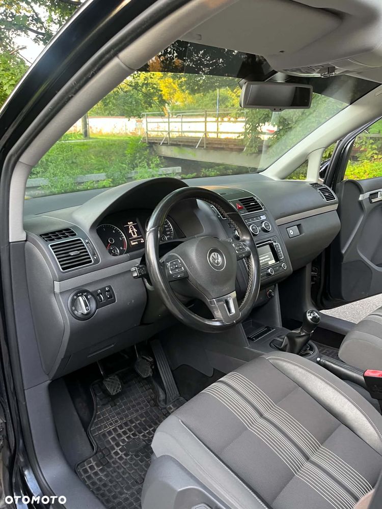 Volkswagen Touran 1.6 TDI DPF Trendline Perfectline - 2