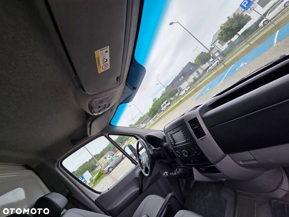 Volkswagen Crafter - 25