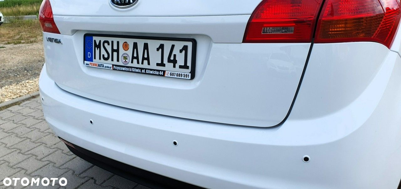 Kia Venga - 16