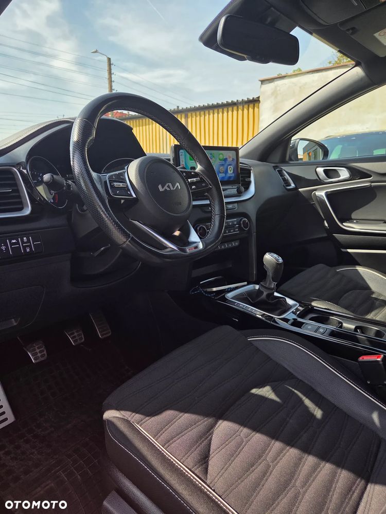 Kia ProCeed - 14