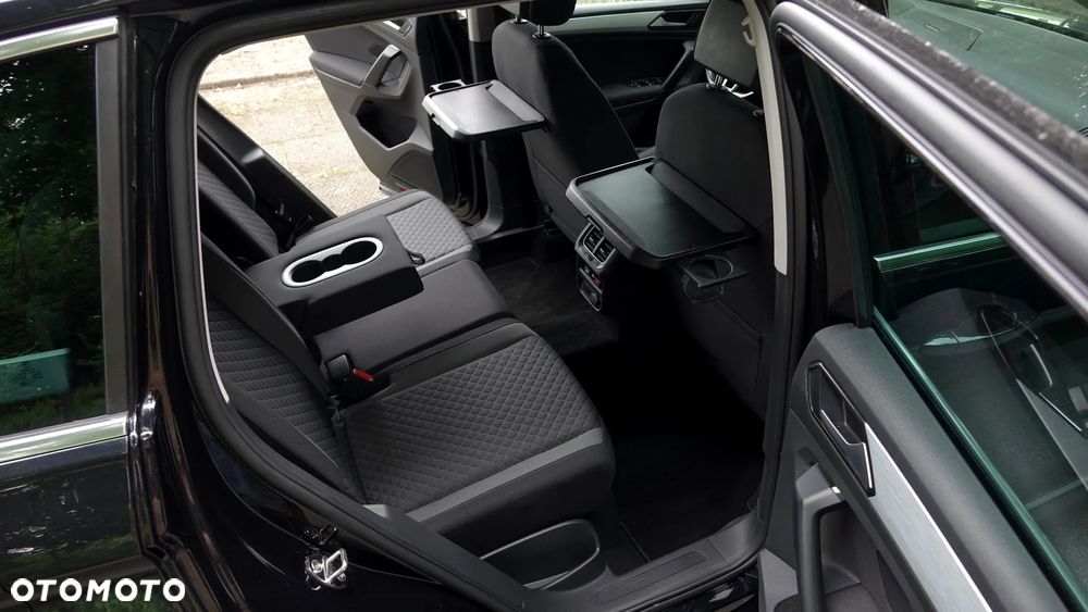 Volkswagen Tiguan - 12