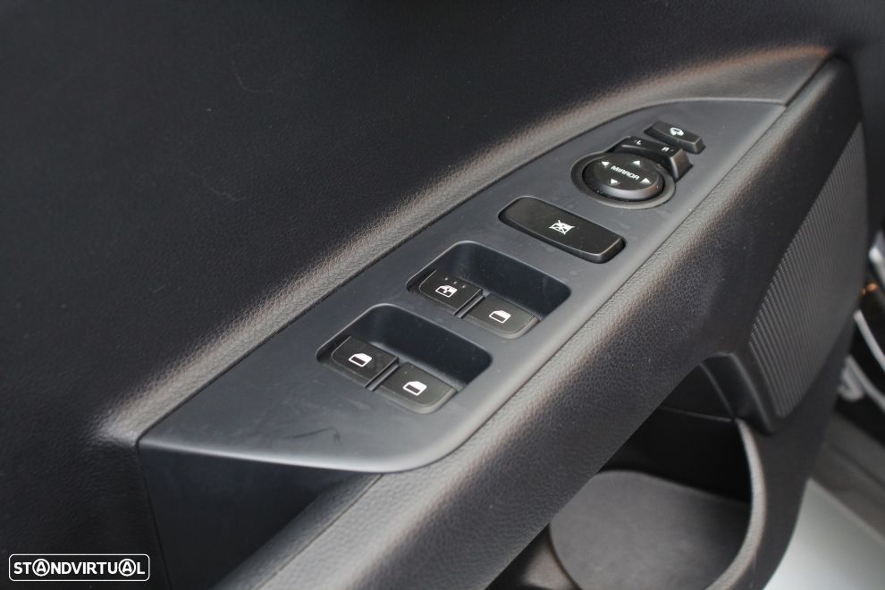Kia Stonic 1.0 T-GDI Drive - 25