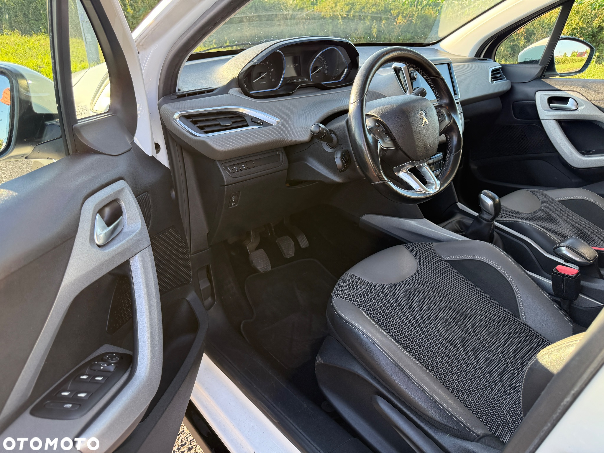 Peugeot 2008 1.6 BlueHDi Crossway - 9