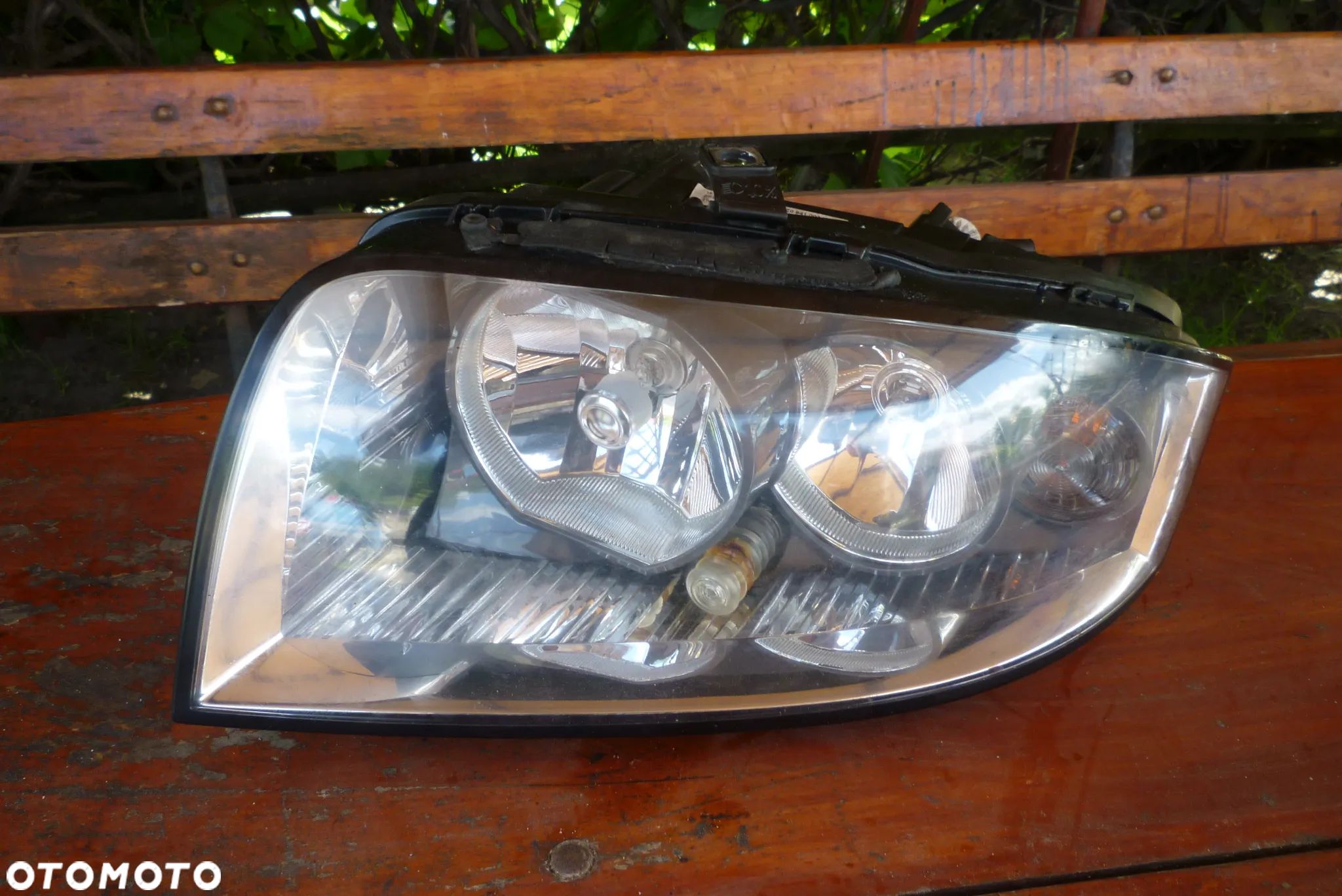 lampa lewa Audi A2 Valeo Europa - 1