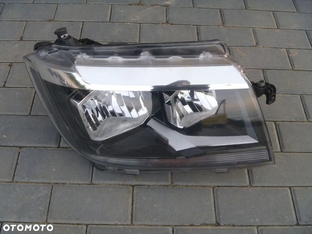 VW CRAFTER II MAN TGE LAMPA PRAWA ŁADNA ORYGINAŁ 7C1941006 EUROPA - 1