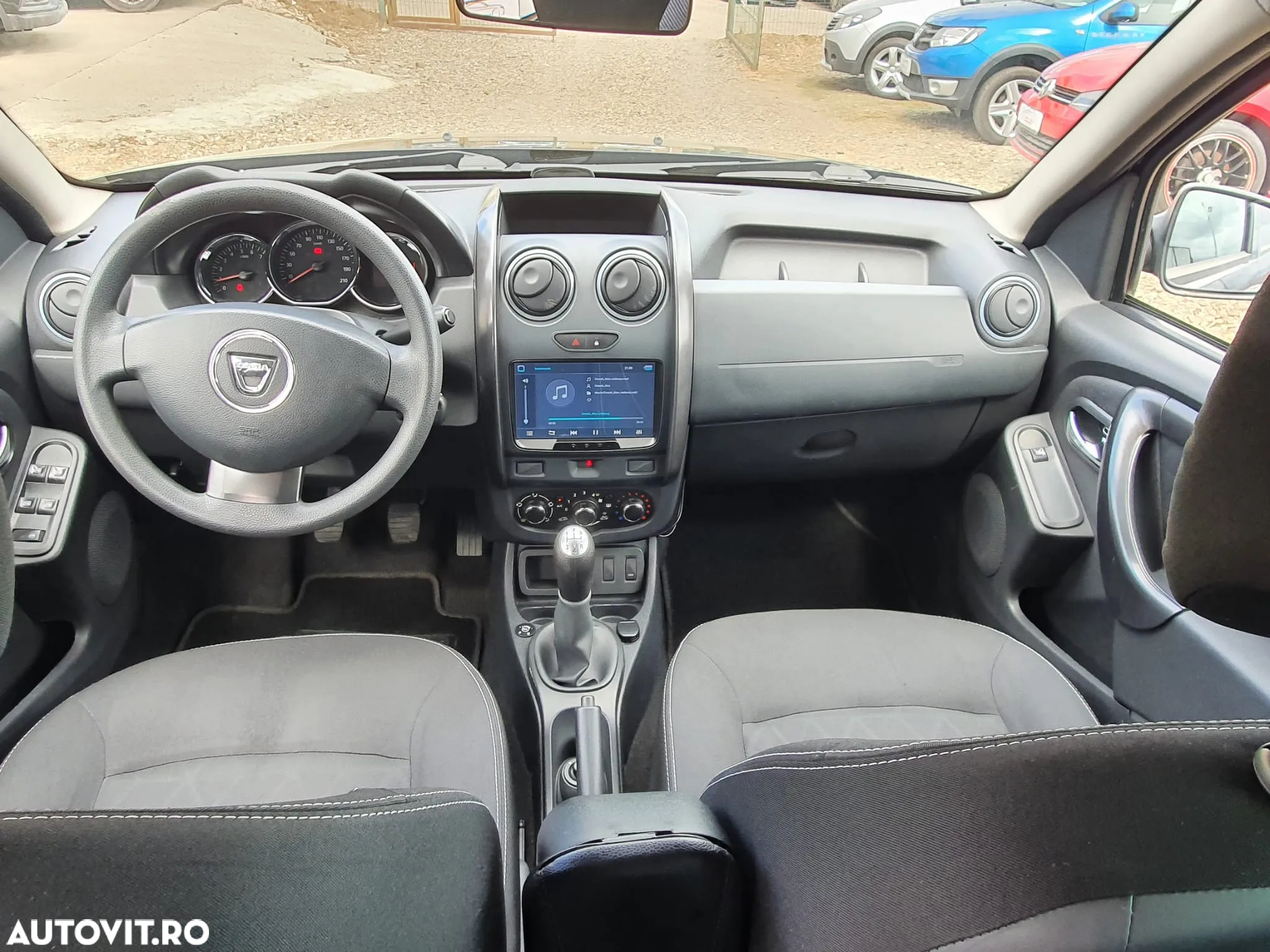Dacia Duster 1.6 4x2 Laureate - 5