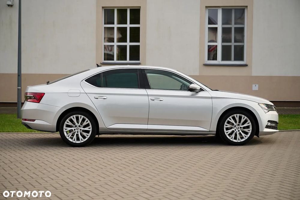Skoda Superb 2.0 TDI SCR 4x4 Style DSG - 16