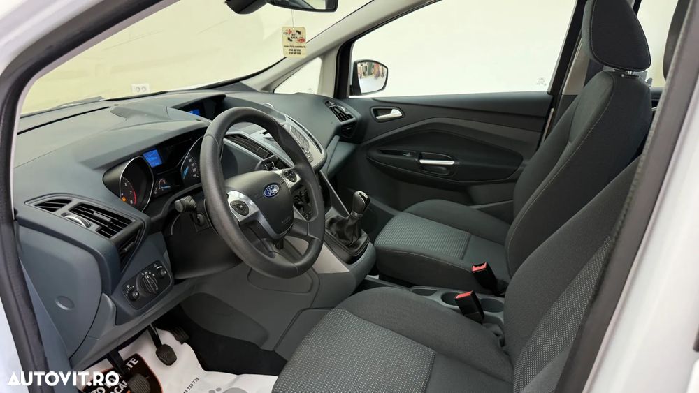 Ford C-Max - 12