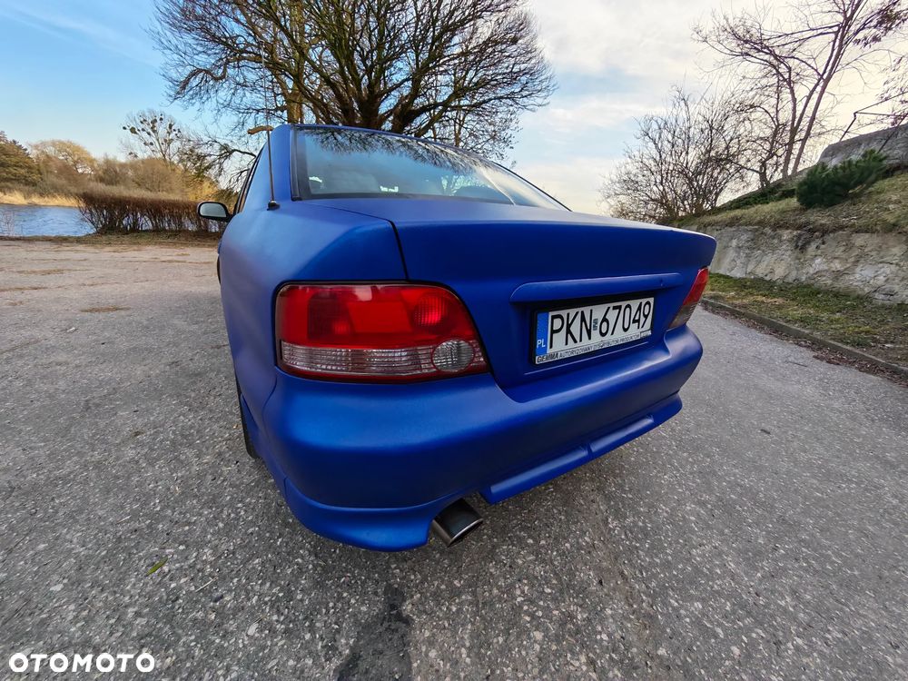 Mitsubishi Galant - 30