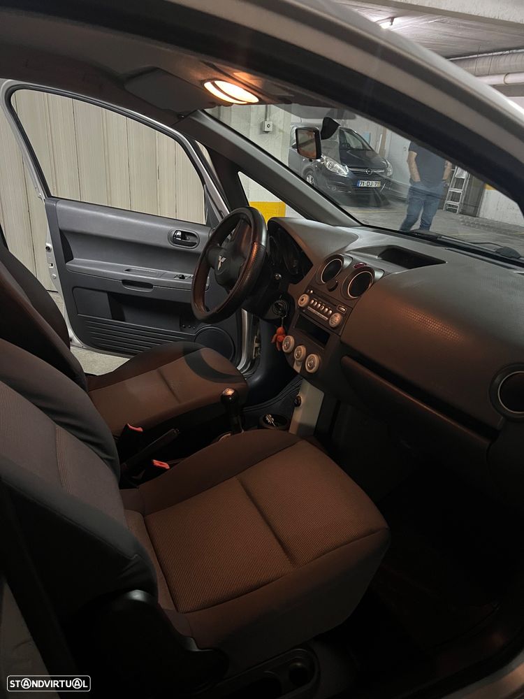 Mitsubishi Colt 1.1 Base - 3