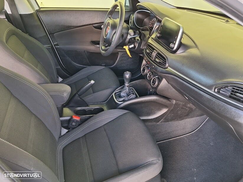 Fiat Tipo Station Wagon 1.3 M-Jet Lounge - 10