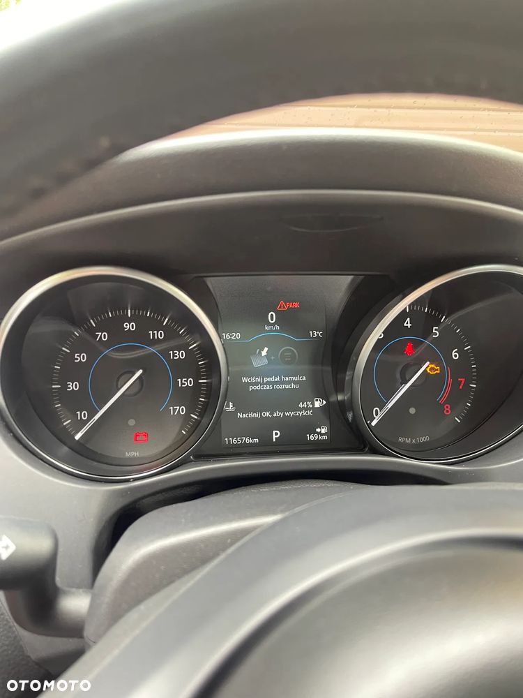 Jaguar F-Pace 30t AWD Portfolio - 17