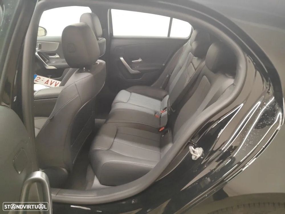Mercedes-Benz A 250 e Style Plus - 13