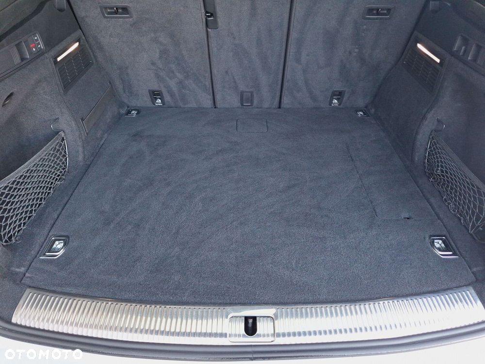 Audi Q5 55 TFSI e Quattro S Line S tronic - 29