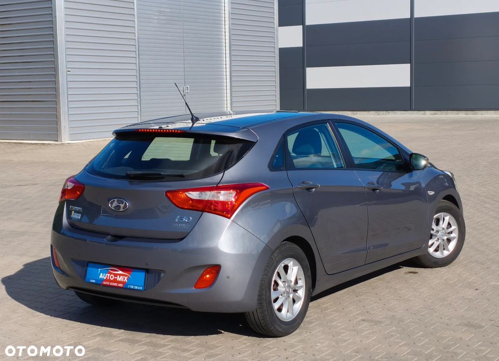 Hyundai i30 1.6 CRDI Trend - 21