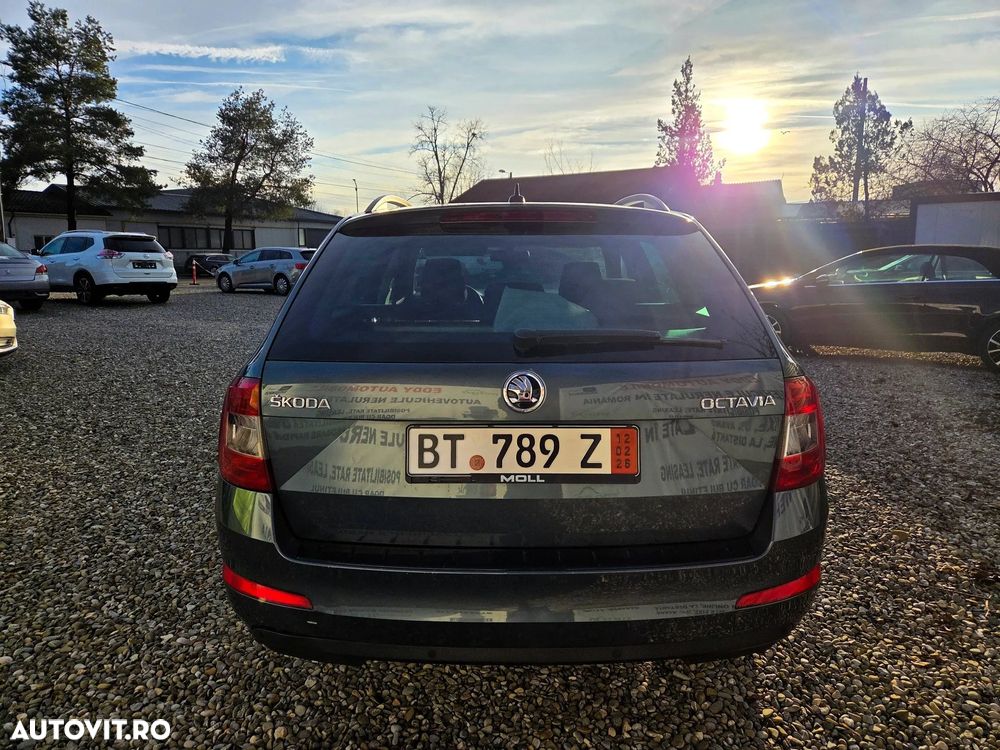 Skoda Octavia 1.6 TDI (Green tec) DSG Style - 12