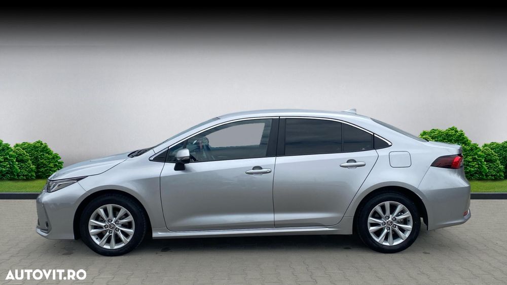 Toyota Corolla 1.8 HSD Dynamic - 3
