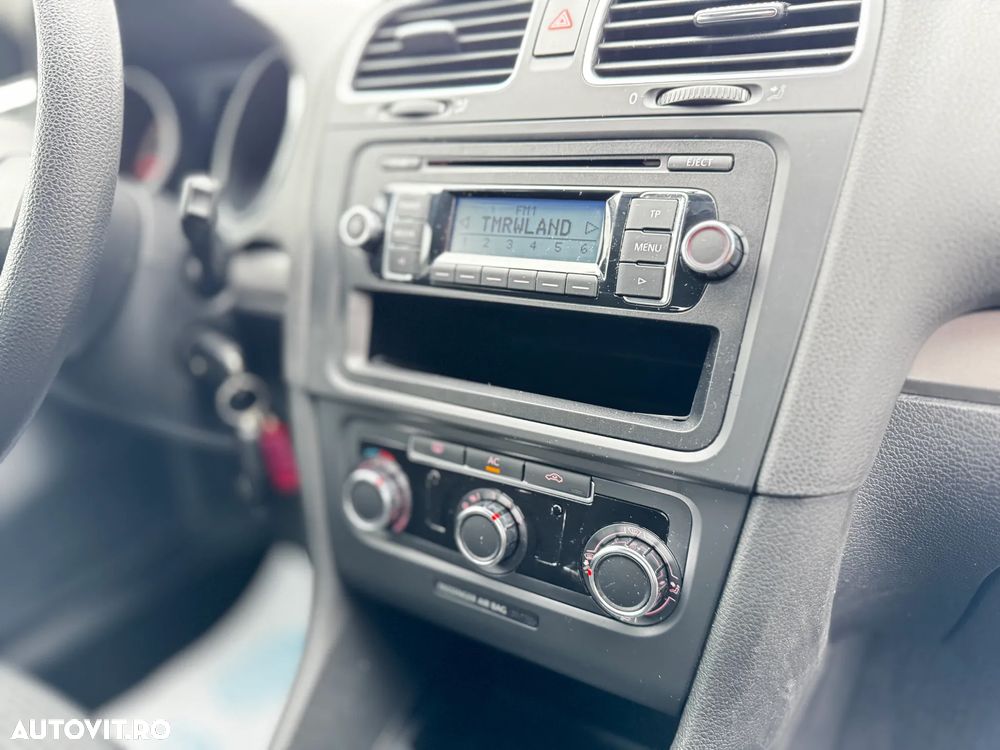 Volkswagen Golf 2.0 TDI DPF Trendline - 18