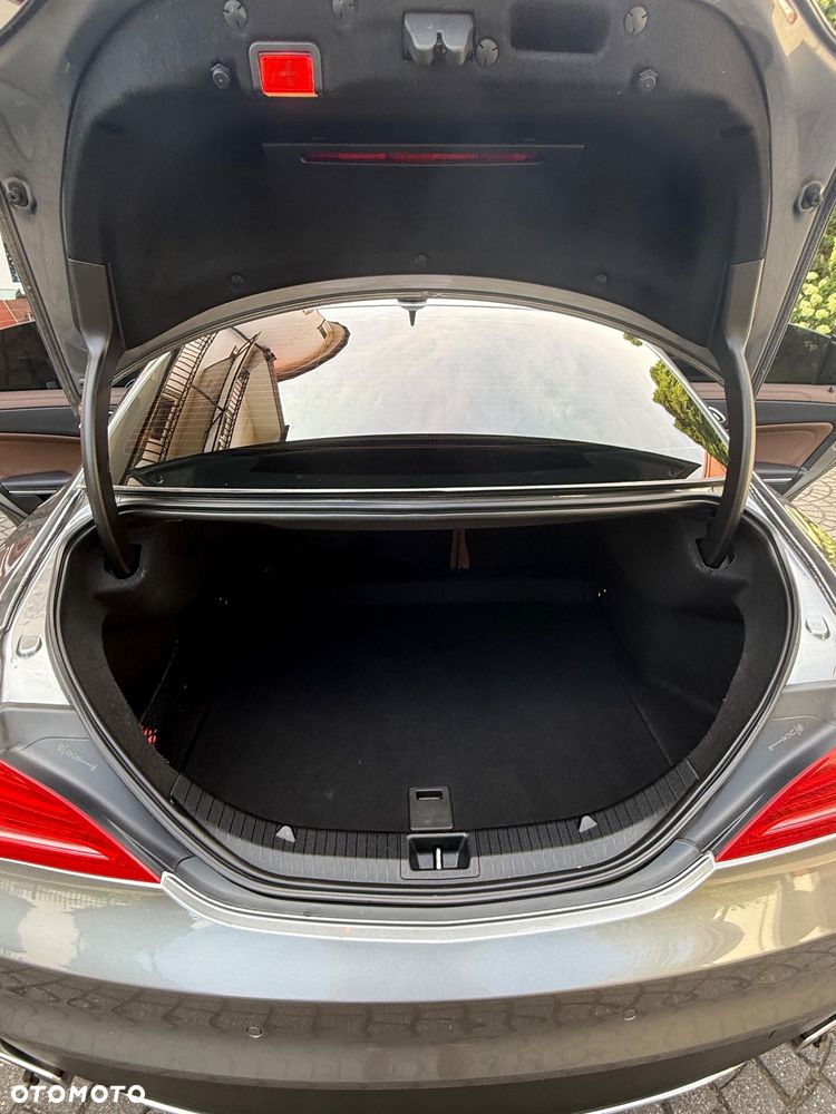 Mercedes-Benz CLA 200 d 7G-DCT - 14