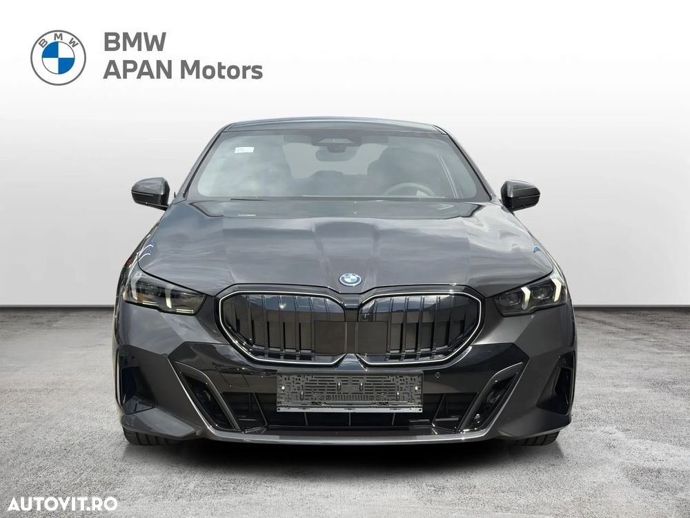 BMW Seria 5 550e xDrive AT PHEV - 9