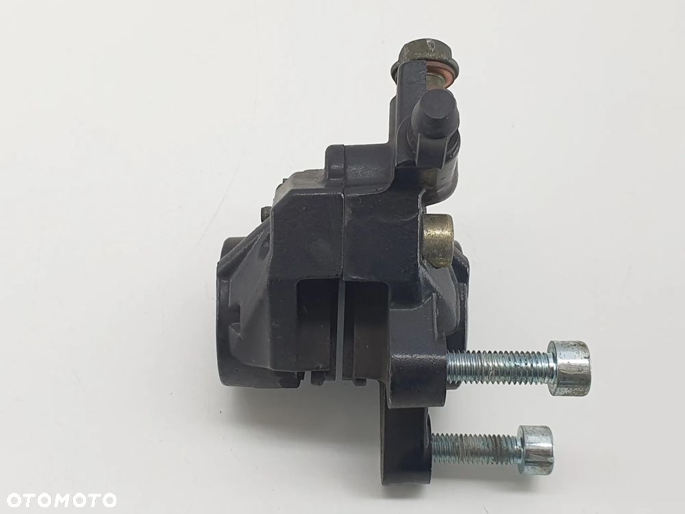 Zacisk Hamulcowy Przod  Skuter Govecs Go - 4