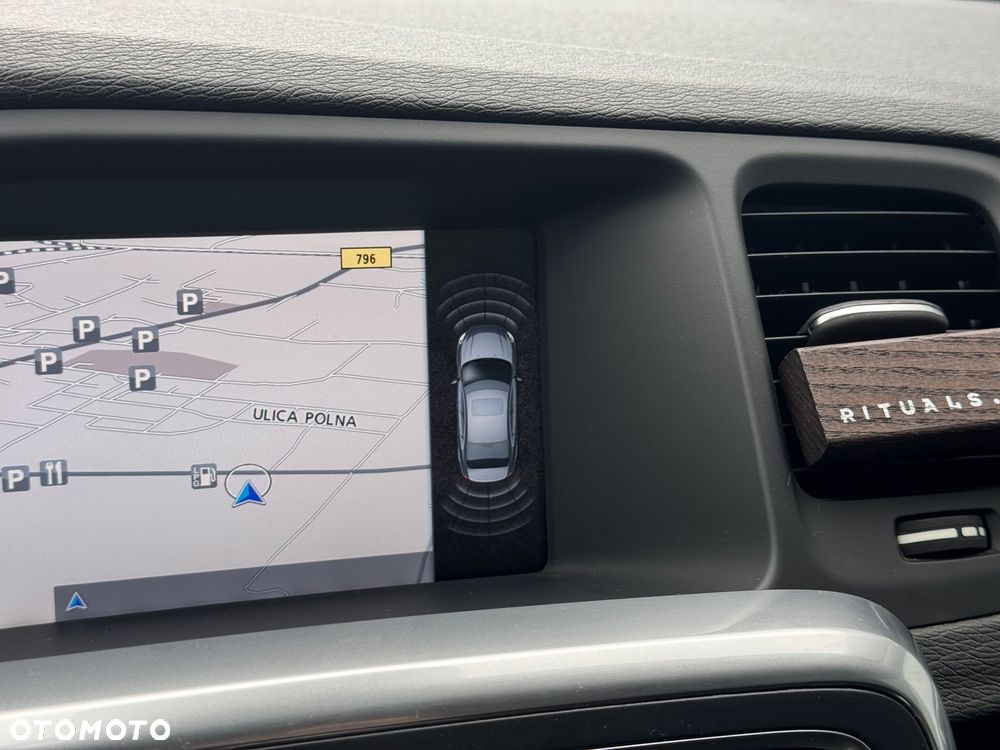 Volvo S60 D2 Momentum - 14