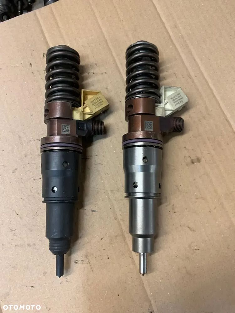 Pompowtryskiwacz Volvo FM 4 do regeneracji 22282198 - 1