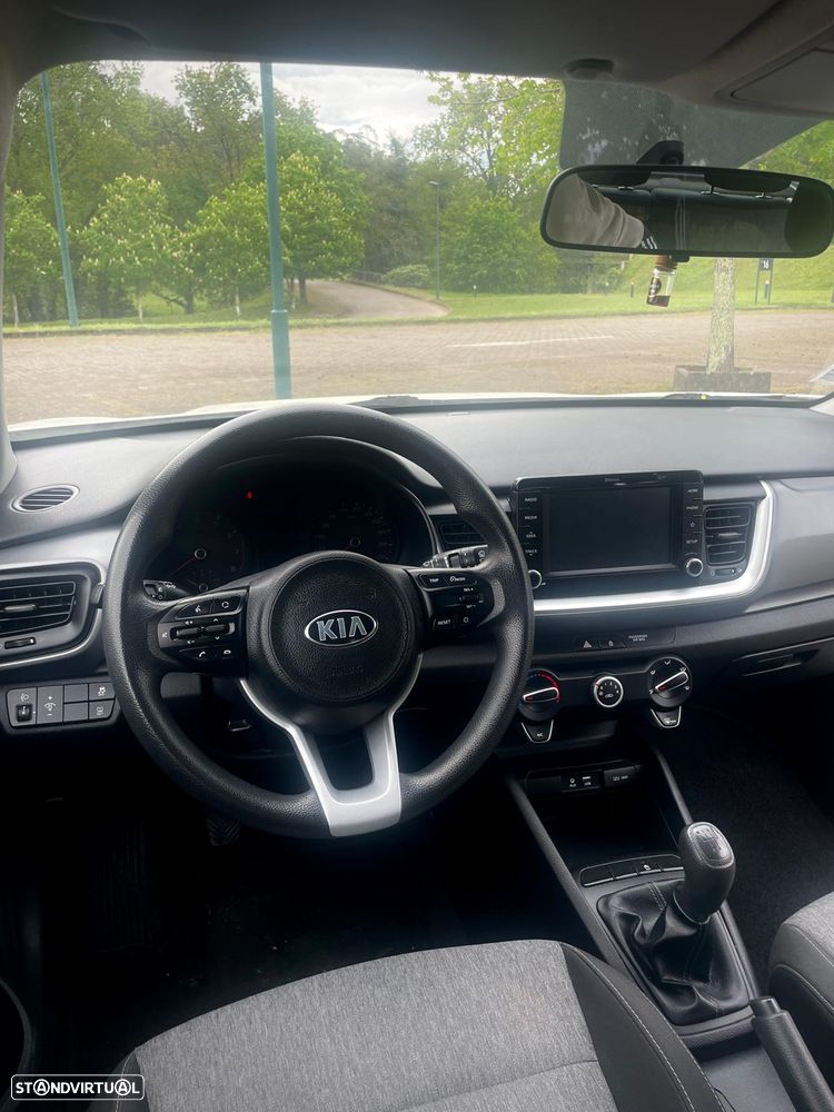 Kia Stonic 1.0 T-GDI Urban - 12