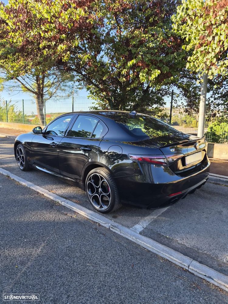 Alfa Romeo Giulia 2.0 T Veloce Q4 AT8 - 5