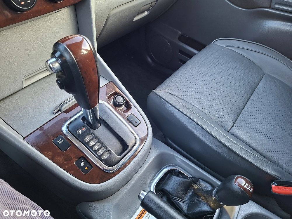 Suzuki Grand Vitara V6-2.5 Automatik Limited - 17