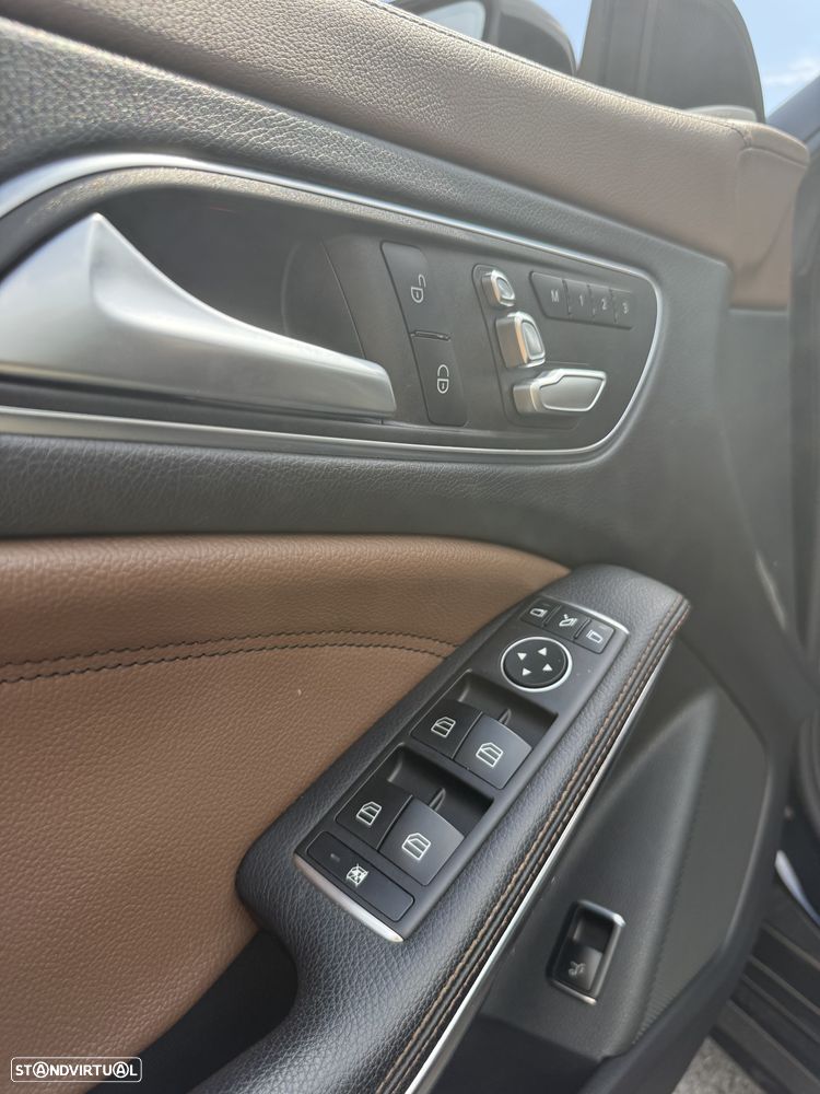 Mercedes-Benz CLA 45 AMG 4Matic Speedshift 7G-DCT - 14