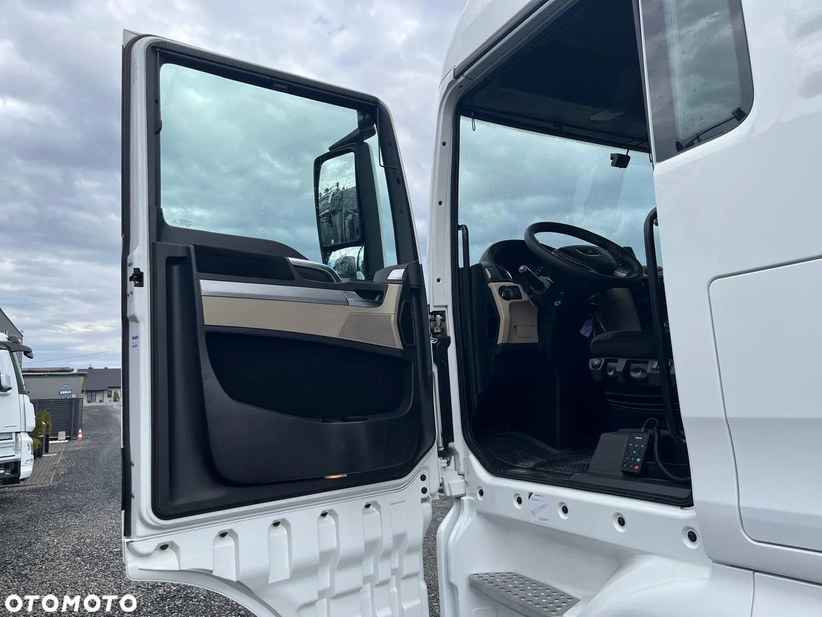 MAN TGX 18.460 / FULL ADR / RETARDER / NISKI PRZEBIEG / SPROWADZONY - 15