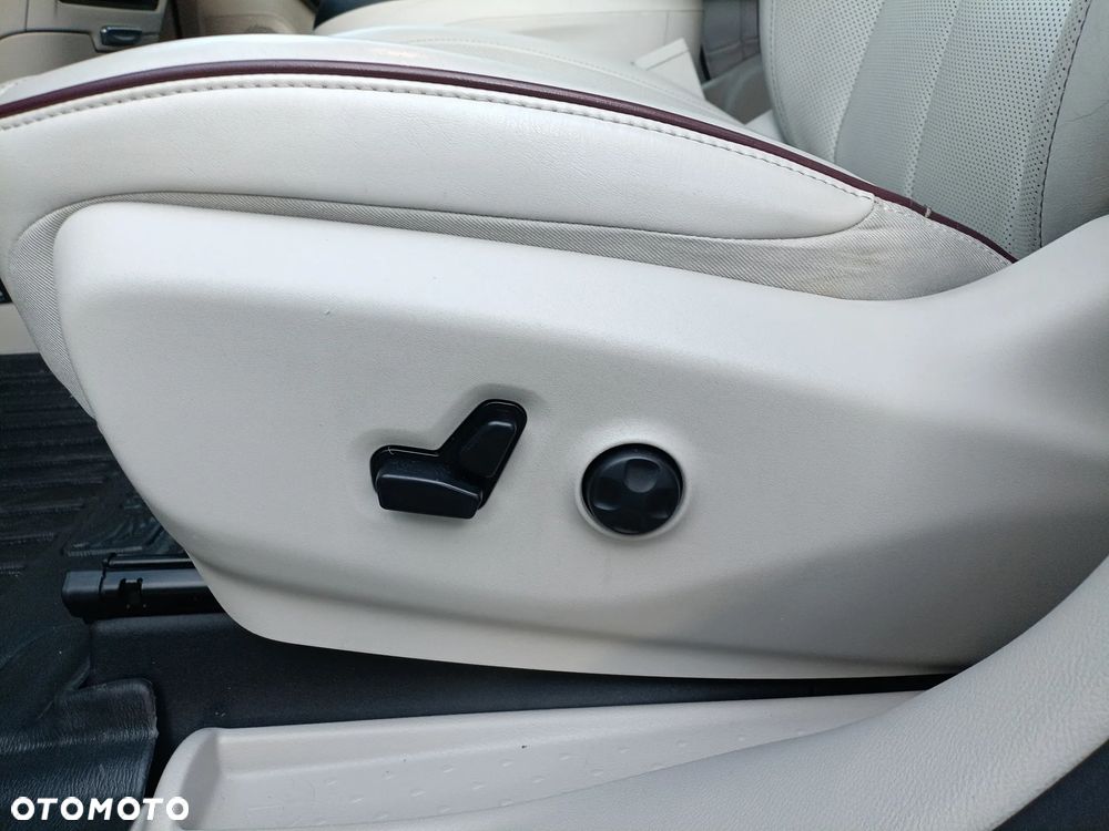 Chrysler Pacifica - 23