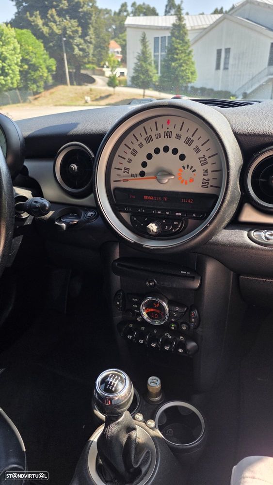 MINI Cabrio Cooper D - 9