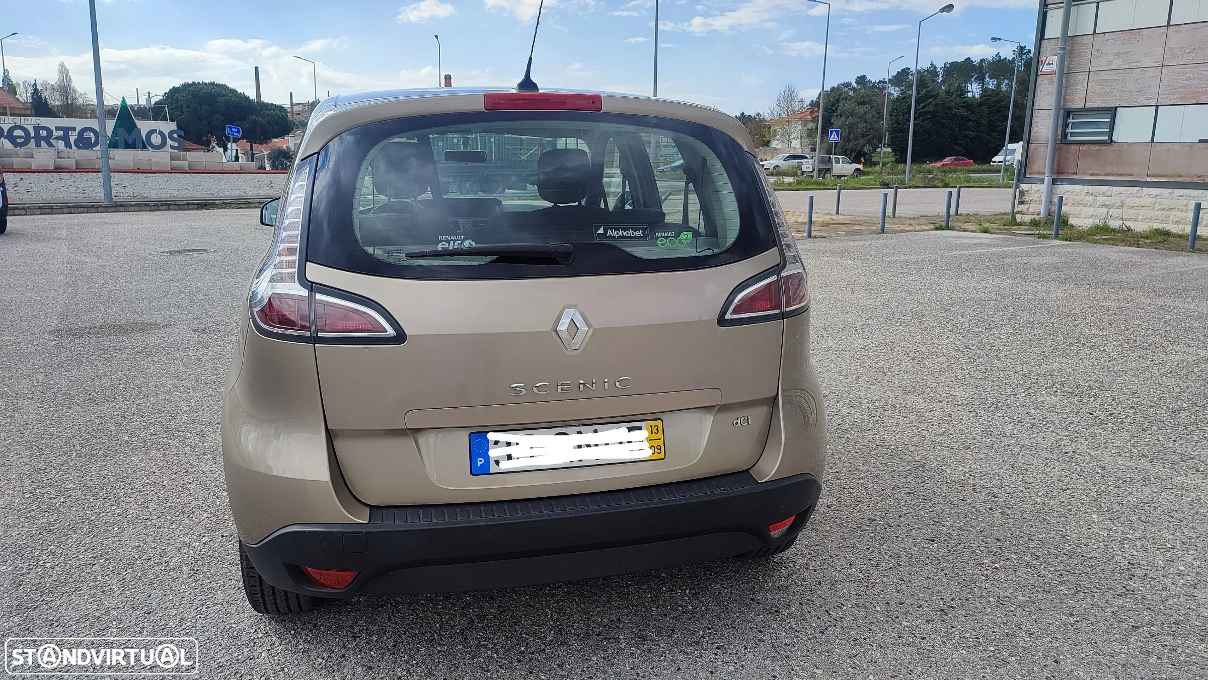 Renault Scénic 1.5 dCi Dynamique S - 4