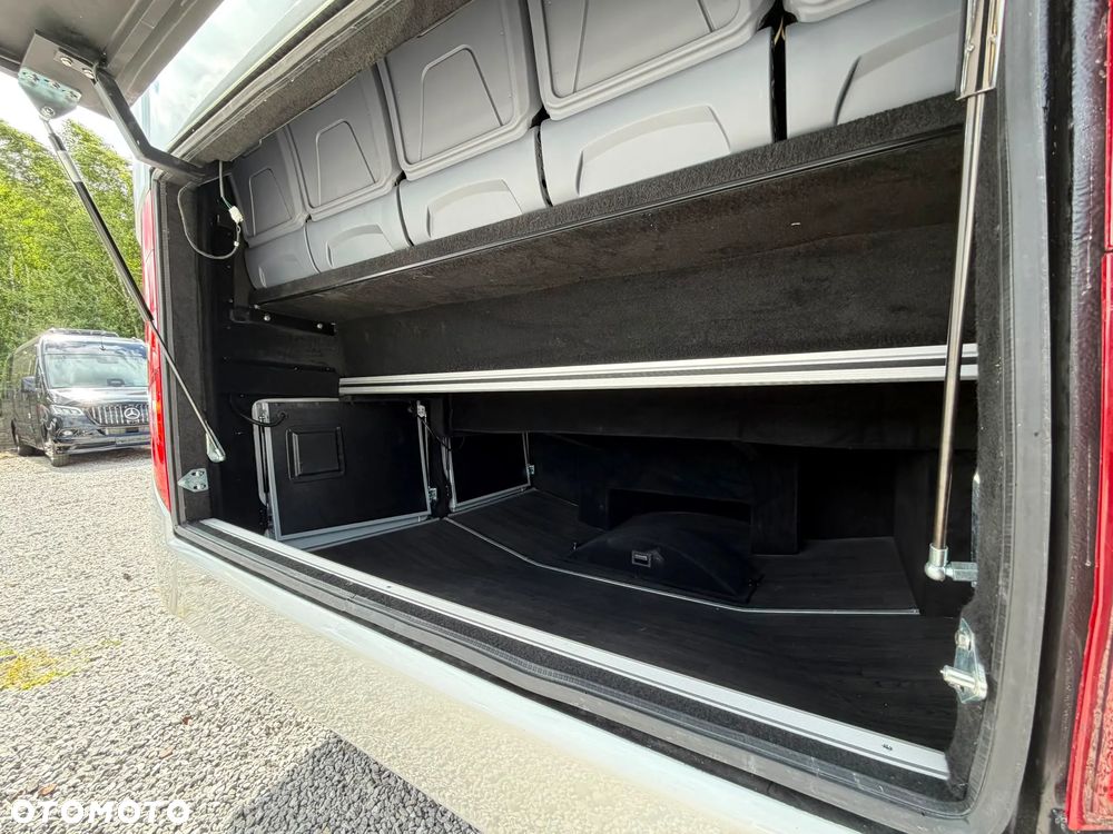 Mercedes-Benz Sprinter 519 - 10