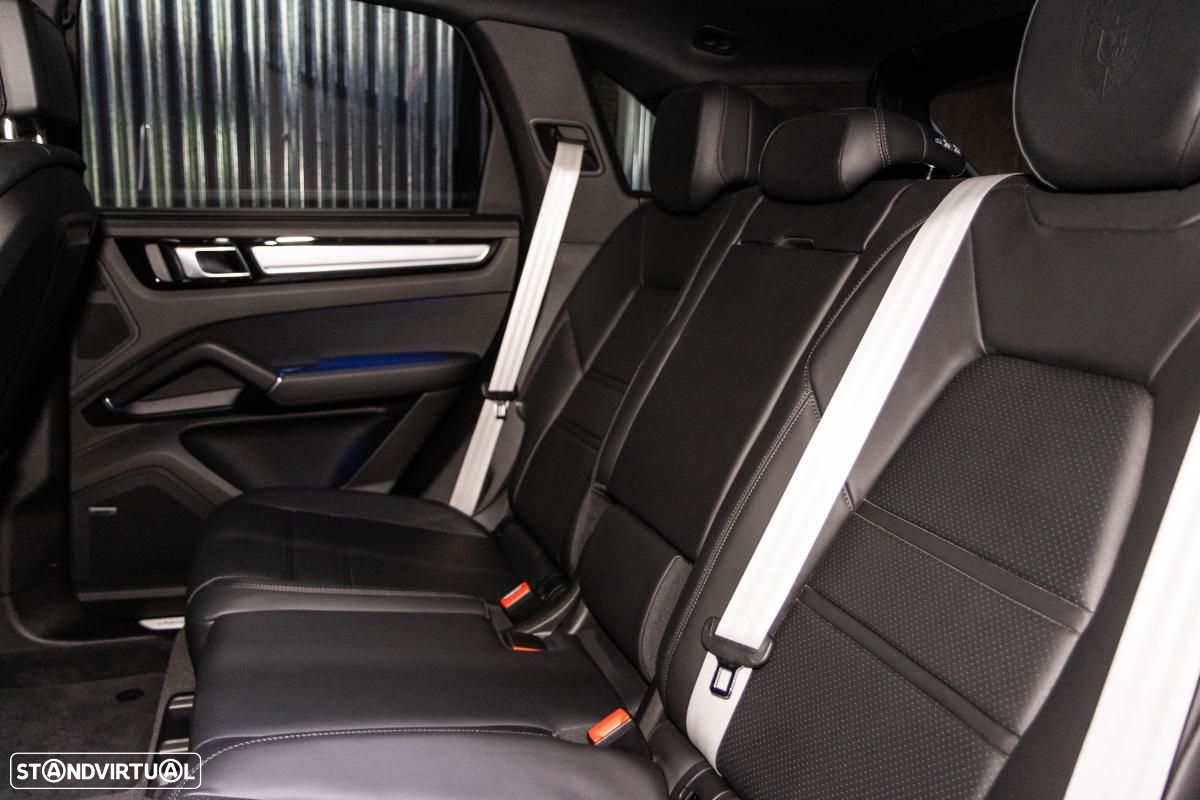 Porsche Cayenne E-Hybrid Tiptronic S Platinum Edition - 42