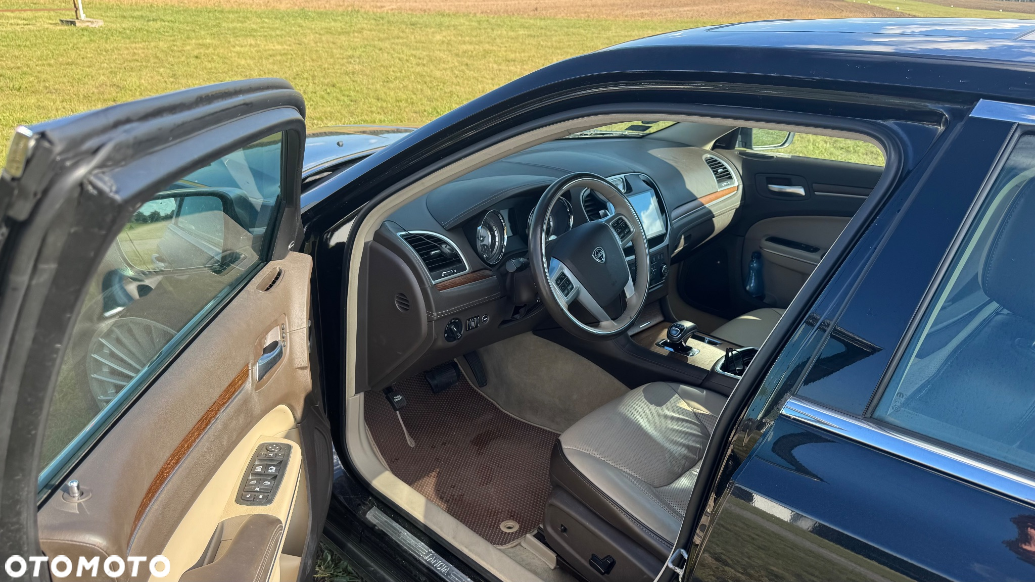 Lancia Thema 3.6 Executive AWD - 12