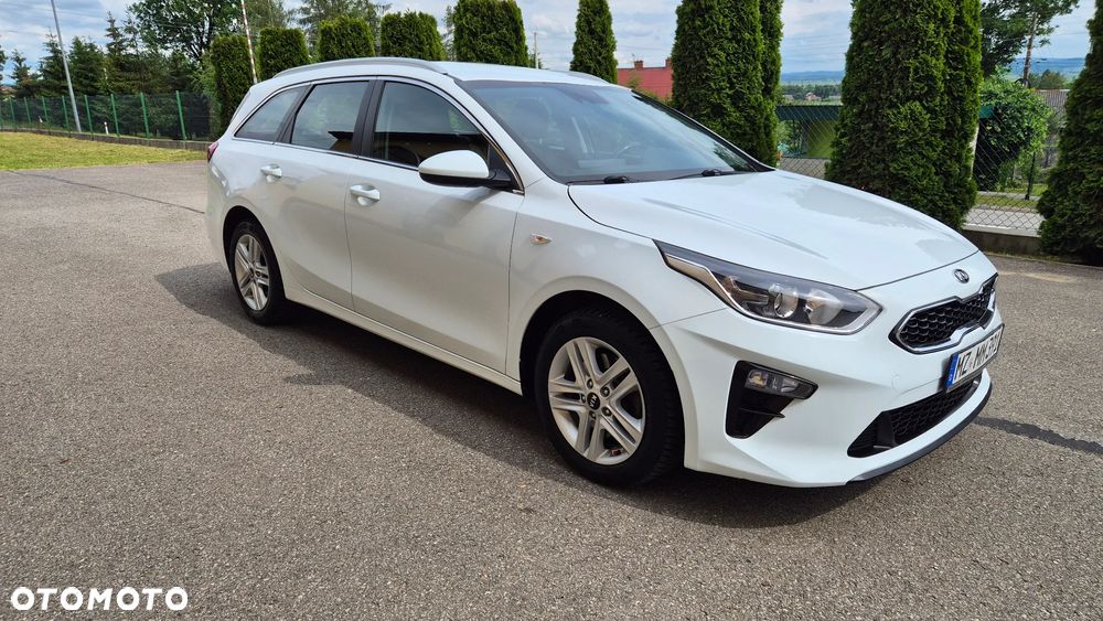Kia Ceed 1.6 CRDi L Business Line DCT - 30