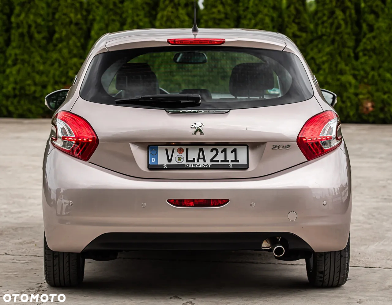 Peugeot 208 - 11