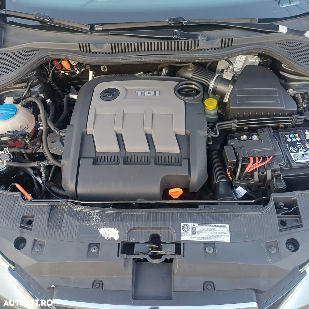 Seat Leon 1.6 TDI - 9