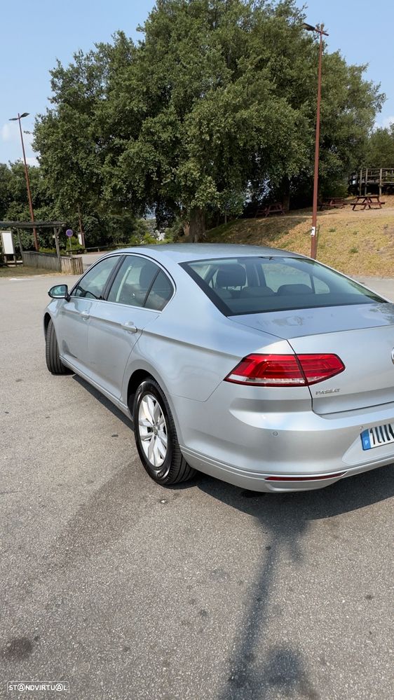 VW Passat 2.0 TDI Confortline - 3