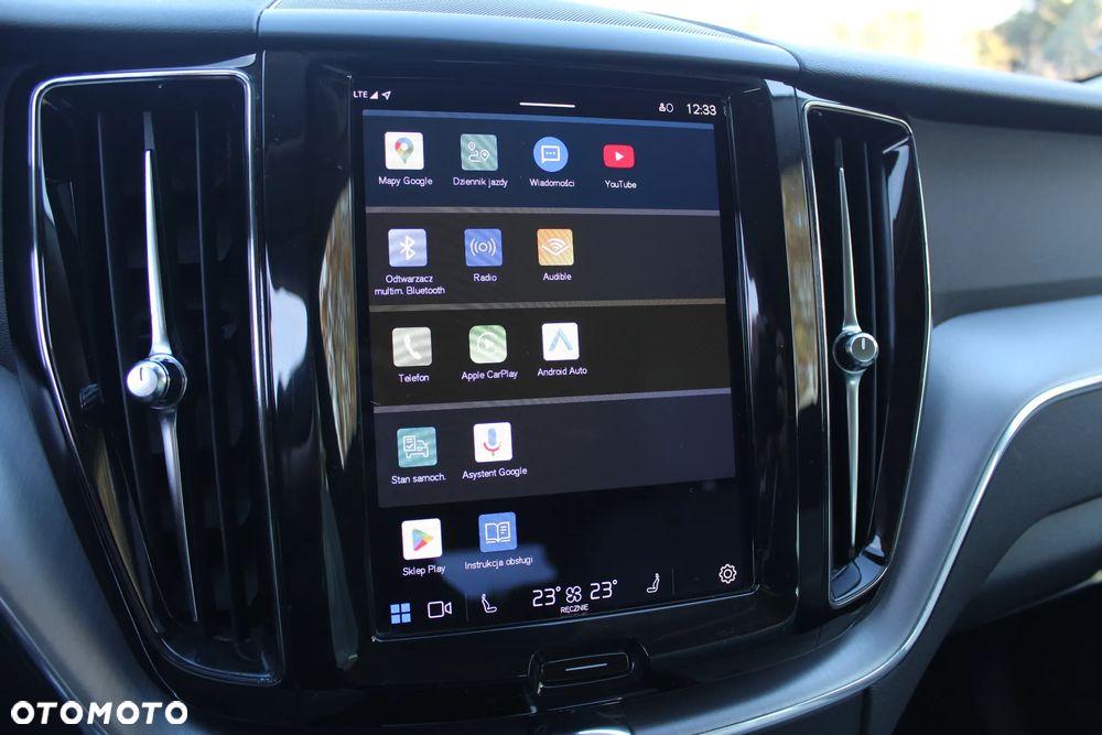 Volvo XC 60 B4 D AWD Geartronic Momentum Pro - 33