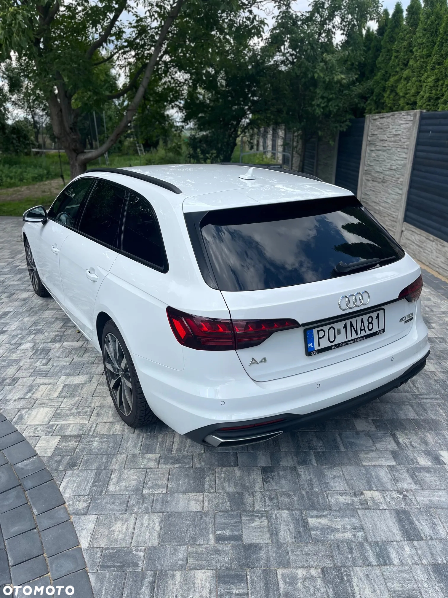 Audi A4 Avant - 10