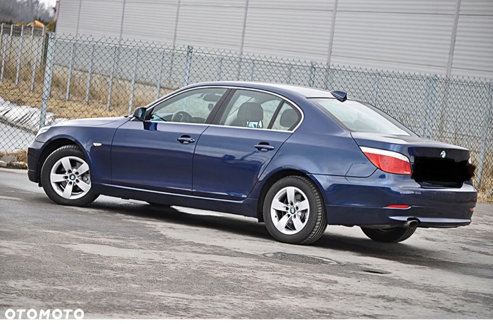 BMW Seria 5 520i - 1