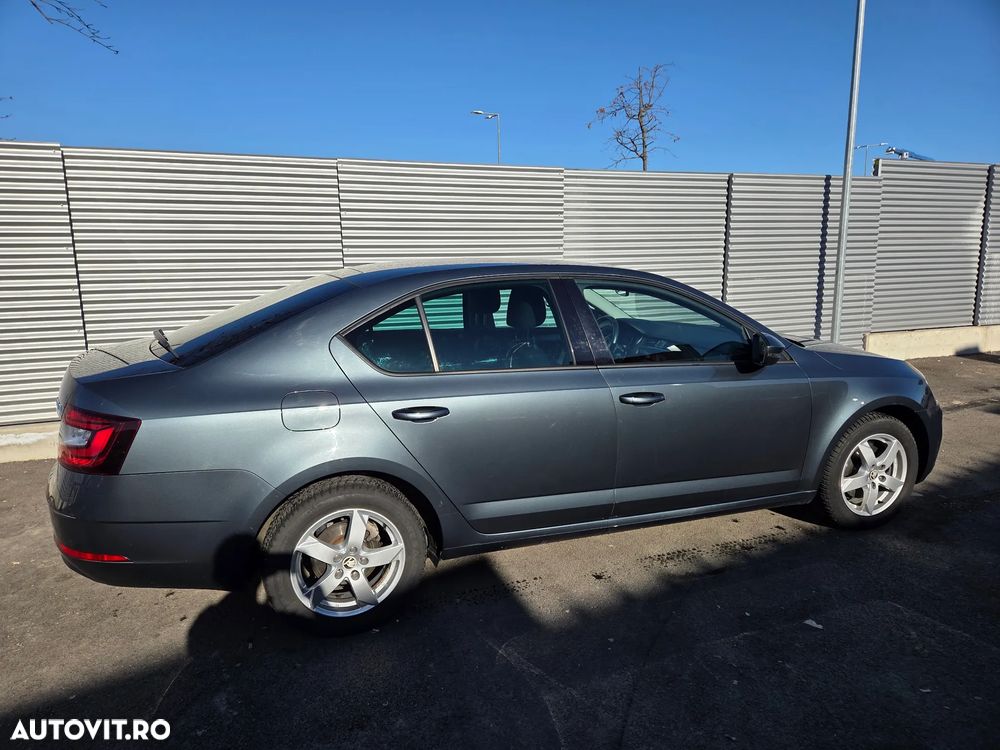 Skoda Octavia 1.0 TSI DSG Style - 4
