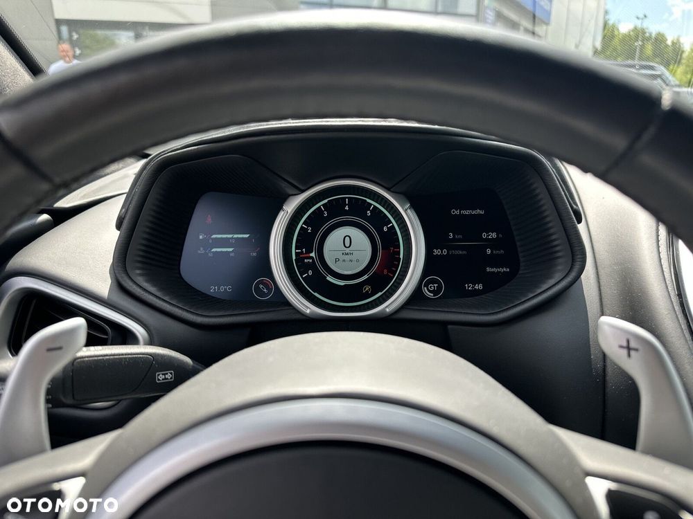 Aston Martin DB11 V8 - 17